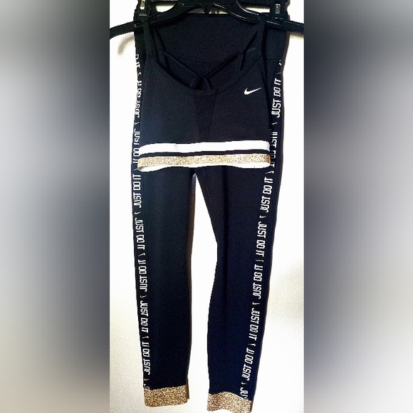 Nike ✔️ 2 Piece Dri-Fit Athletic Workout or Streetwear Set. Sz S Top/Sz Xs Pants - Picture 2 of 8